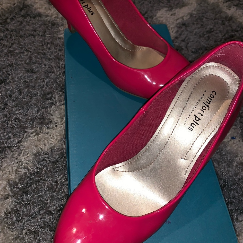 6 1/2 Hot Pink Comfort Plus Heels